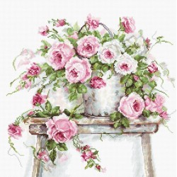 BA2331 - rožės ant taburetės (Roses on a Stool) siuvinėjimo rinkinys Luca-S